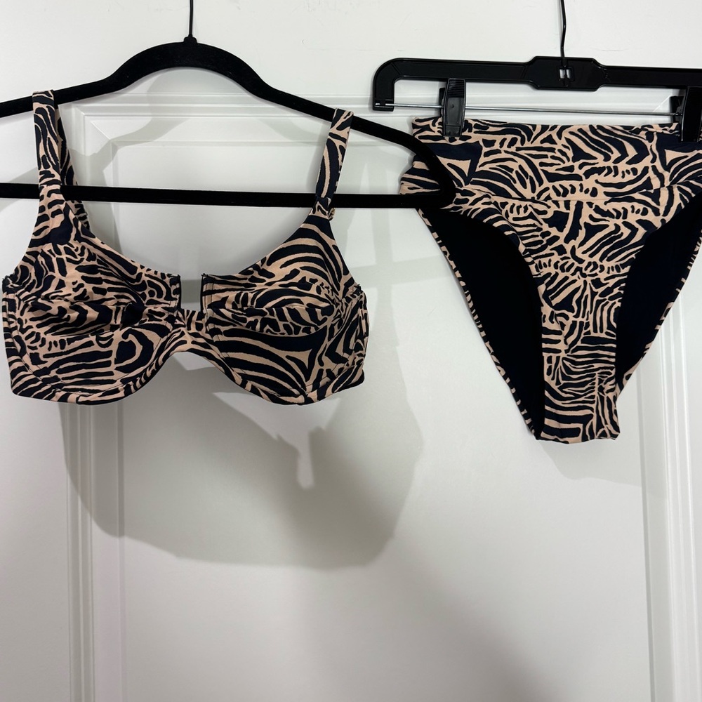 Stylish Black and Tan Bikini Set